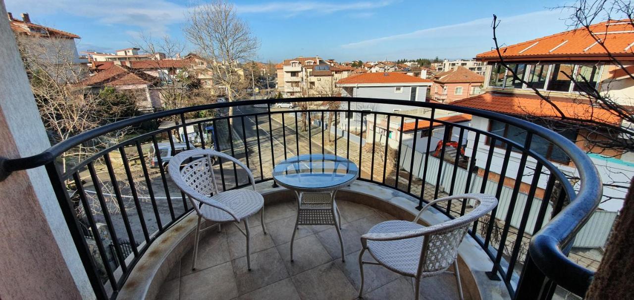 Luxury Apartments Ekaterina Tschernomorez Exterior foto
