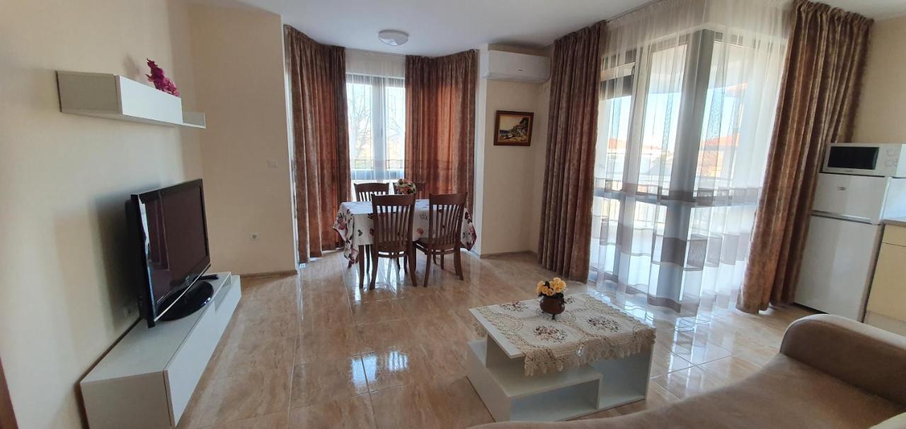 Luxury Apartments Ekaterina Tschernomorez Exterior foto