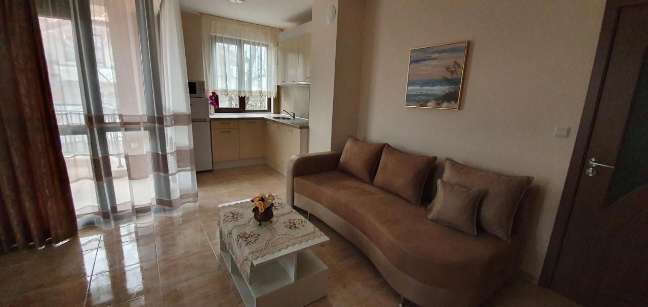 Luxury Apartments Ekaterina Tschernomorez Exterior foto